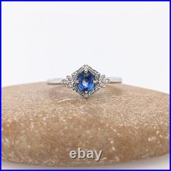 Natural Blue Sapphire and Diamonds Vintage Style Women Ring Solid 14k White Gold